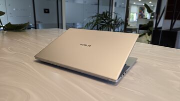 Honor MagicBook testé par IT Pro Honor MagicBook testé par IT Pro