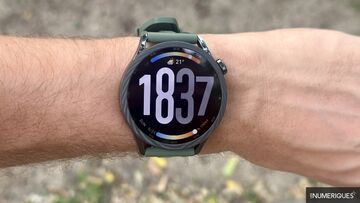 Xiaomi Mi Watch test par Les Numériques Xiaomi Mi Watch test par Les Numériques
