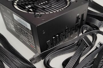 be quiet! Pure Power 13 M testé par Geeknetic be quiet! Pure Power 13 M testé par Geeknetic