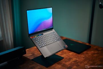 Razer Blade 14 test par NotebookCheck Razer Blade 14 test par NotebookCheck