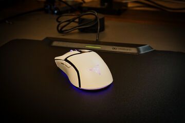 Razer Hyperflux V2 testé par Basic Tutorials Razer Hyperflux V2 testé par Basic Tutorials