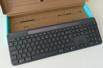 Test Logitech Signature Slim Solar Plus